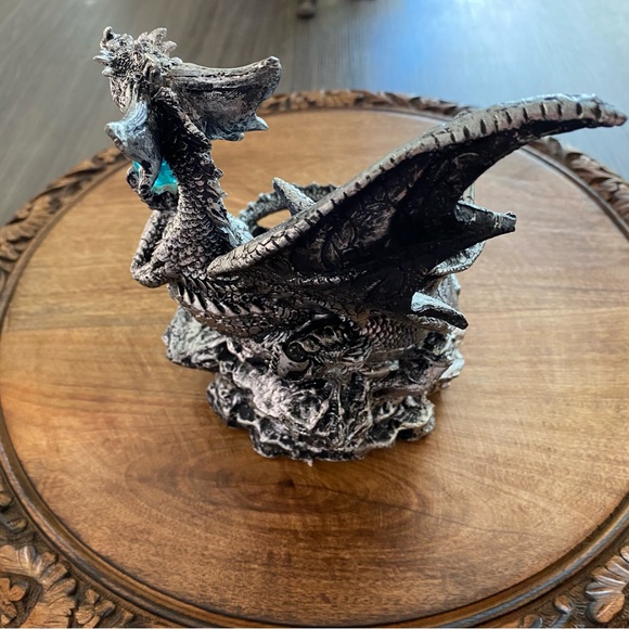 🪶3/$50 New! EARTHBOUND Hand Painted Silver Dragon Wine Holder w/ Crystal Ball - Picture 4 of 16